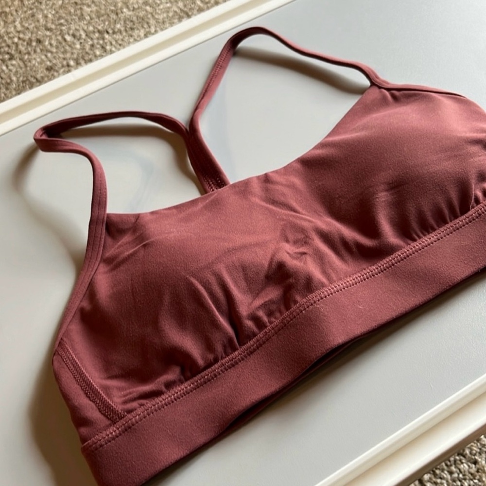 Lululemon bra size 6 NWOT